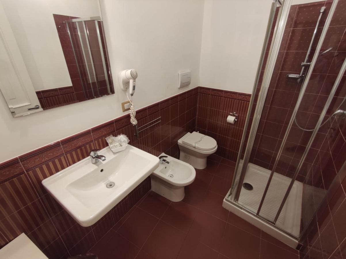Sami Rooms - Teatro A 400 Mt - Ortigia A 1500 Mt - Syracuse Buitenkant foto